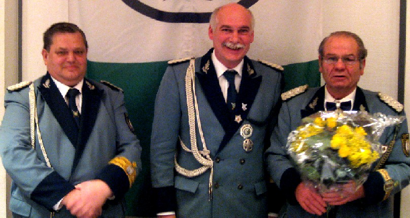  Karl Remus (II: Brudermeister), Gebhard Gerken (I. Brudermeister) und Hans-Gerd Clemens (scheidender I. Kassierer) (v.L.n.R)